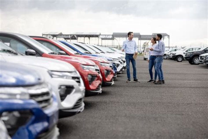 Can you make money owning a car dealership?