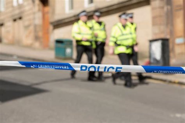 Does a lawyer have a duty to report a crime UK?