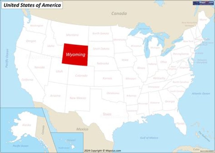 Is it cheaper to live in Wyoming or Colorado?