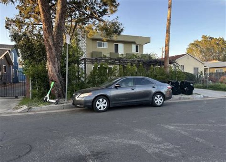 What happens if a car is parked without insurance?