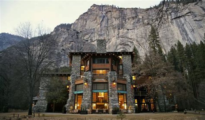 What is meals and lodging?